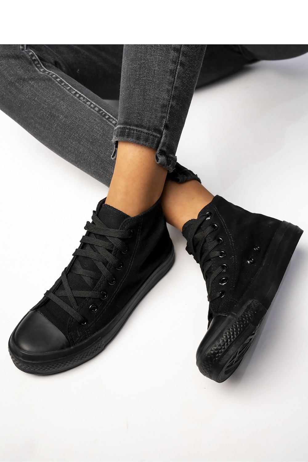 Sneakers model 210567 Inello