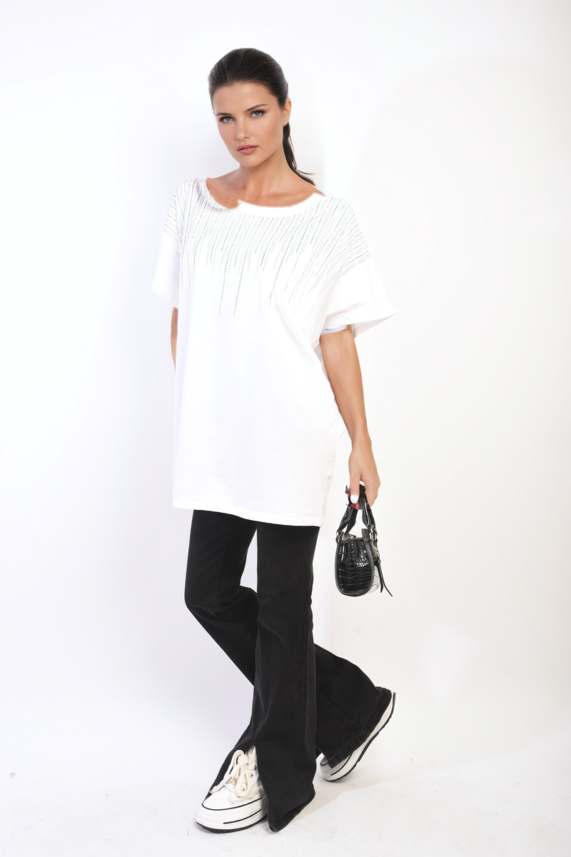 Embellished Neckline Short Sleeve Top Moda