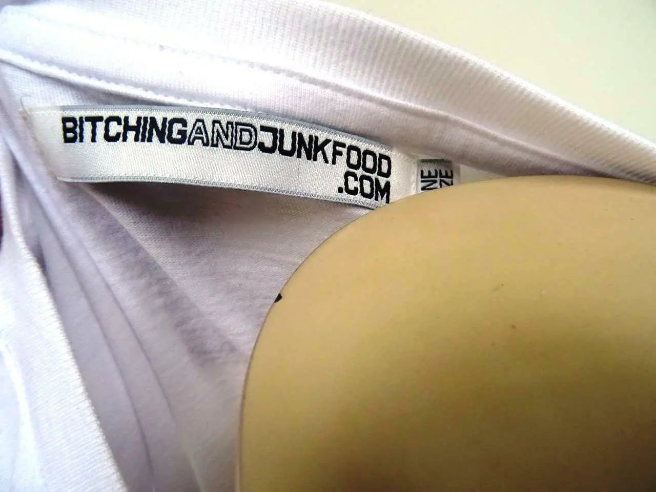 BITCHING & JUNK FOOD ladies white excess chain print t shirt goth pop punk 8 10 BITCHING & JUNK FOOD