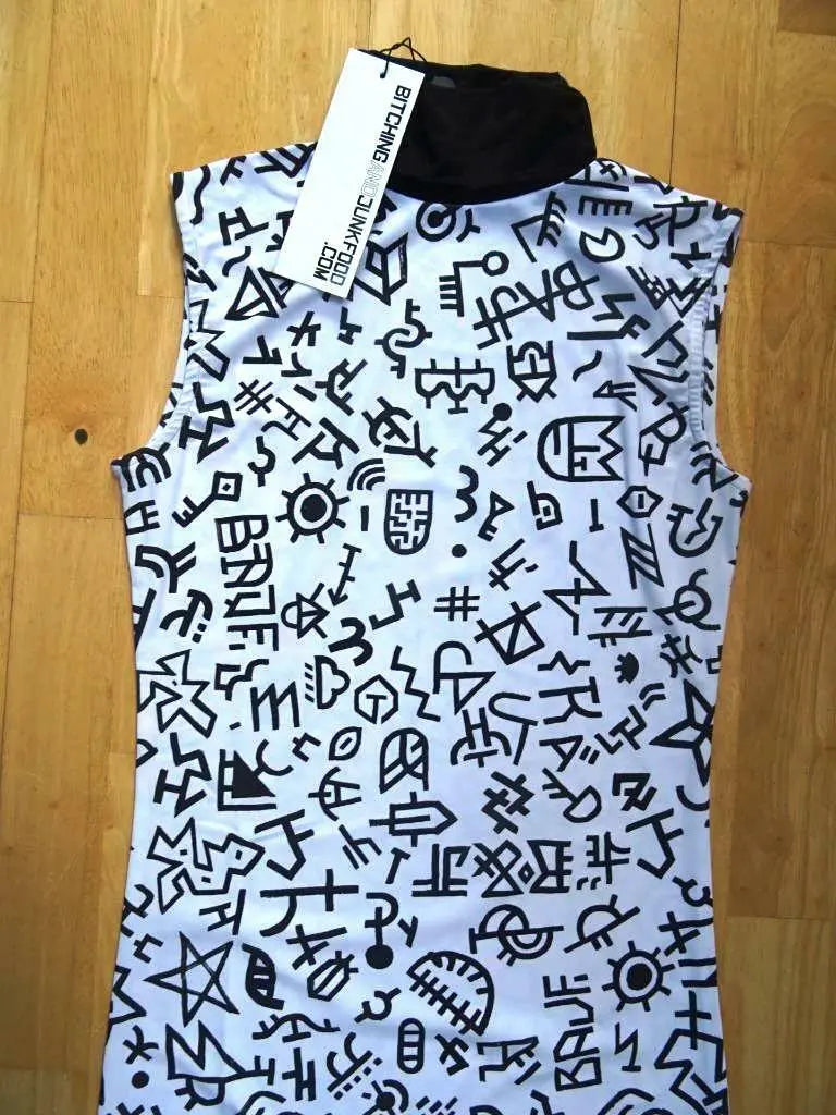 BITCHING & JUNKFOOD ladies white black motif pattern high neck bodycon dress 10 BITCHING & JUNKFOOD