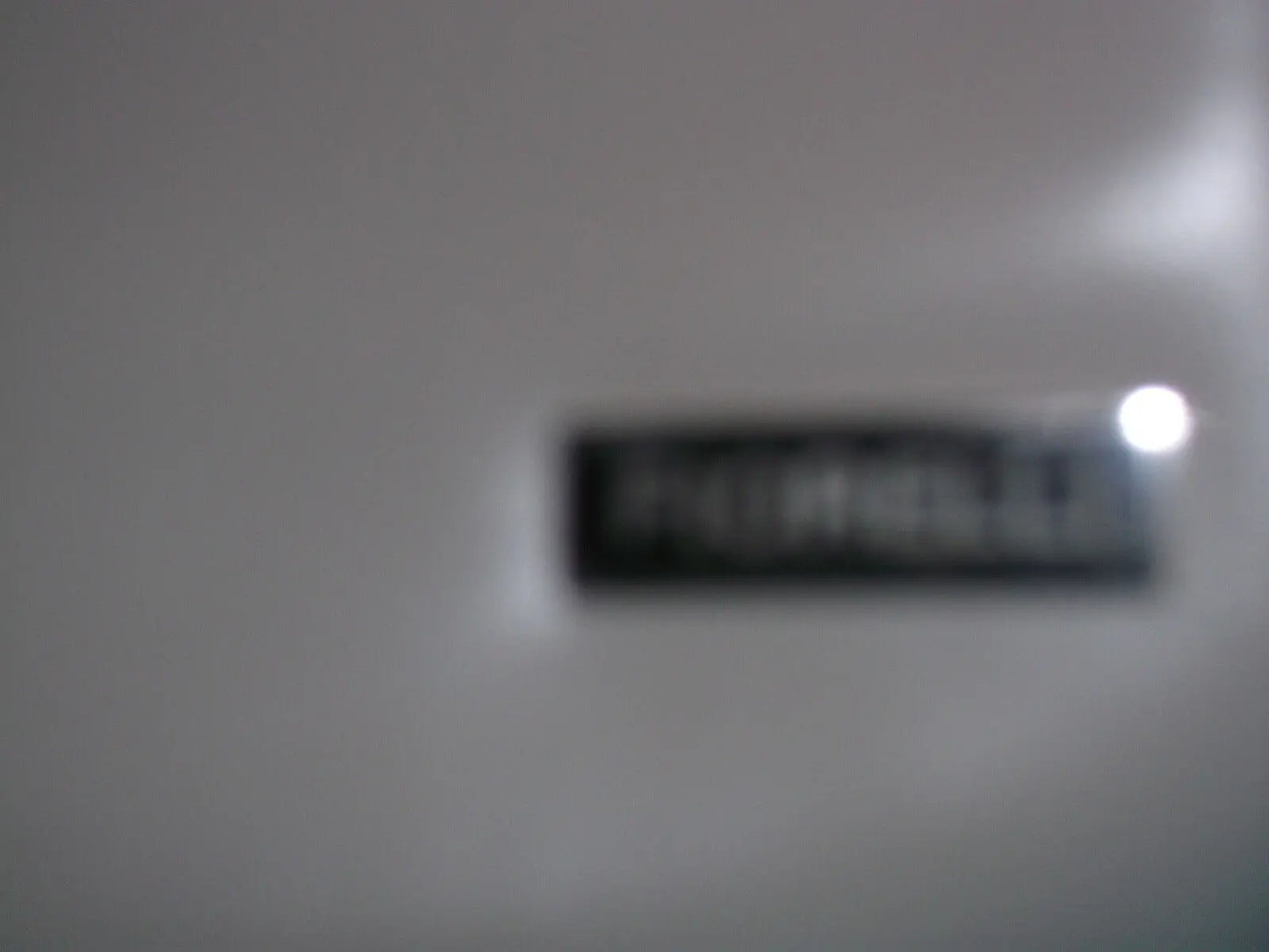 Fiorelli cream leather small shoulder bag-1strap.zip fastener/innner pocket Fiorelli