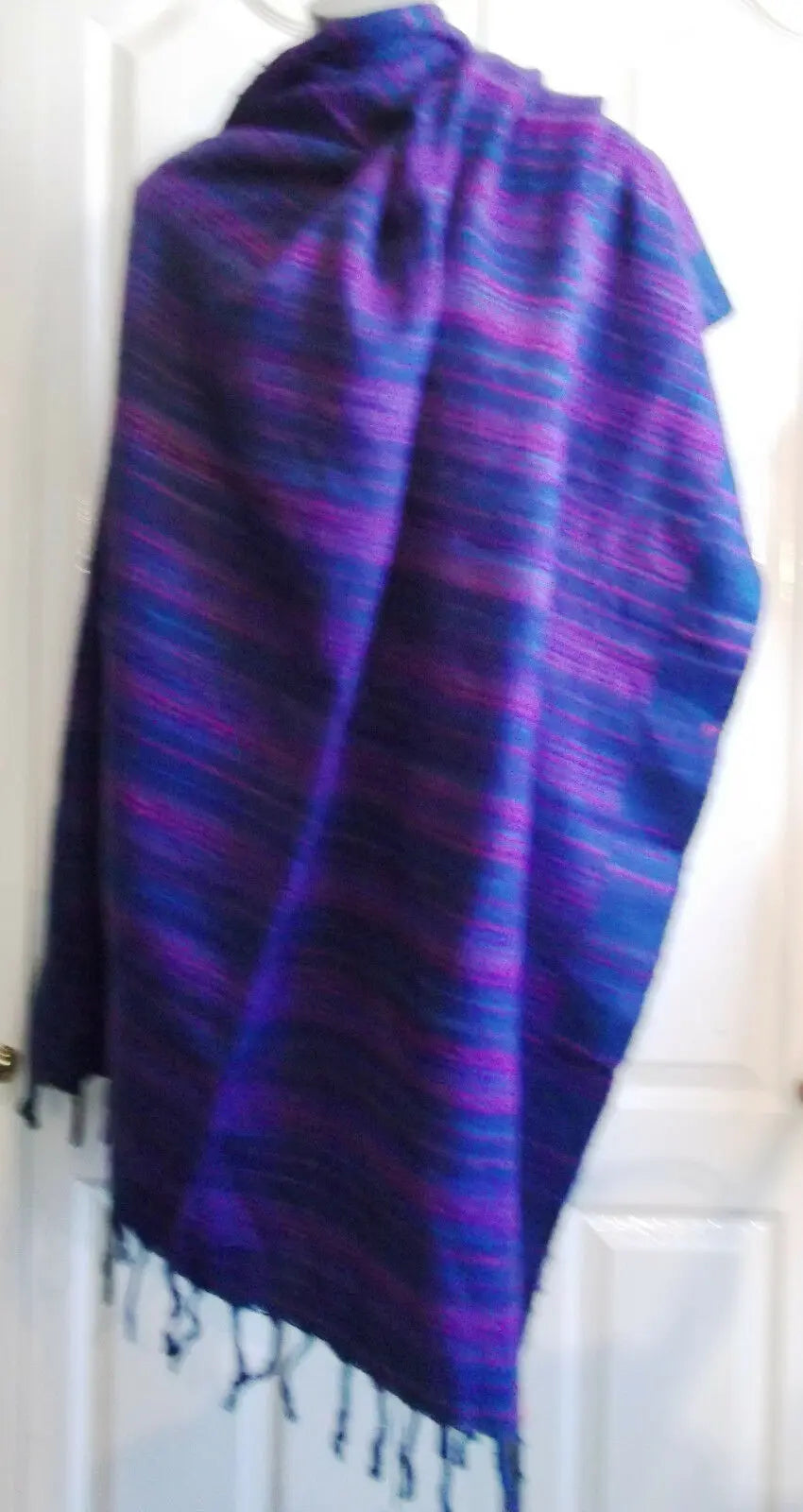 Warm & cuddly Cashmelon Blanket/Shawl/wrap -Standard size 104 cm x 195 cm. Unbranded