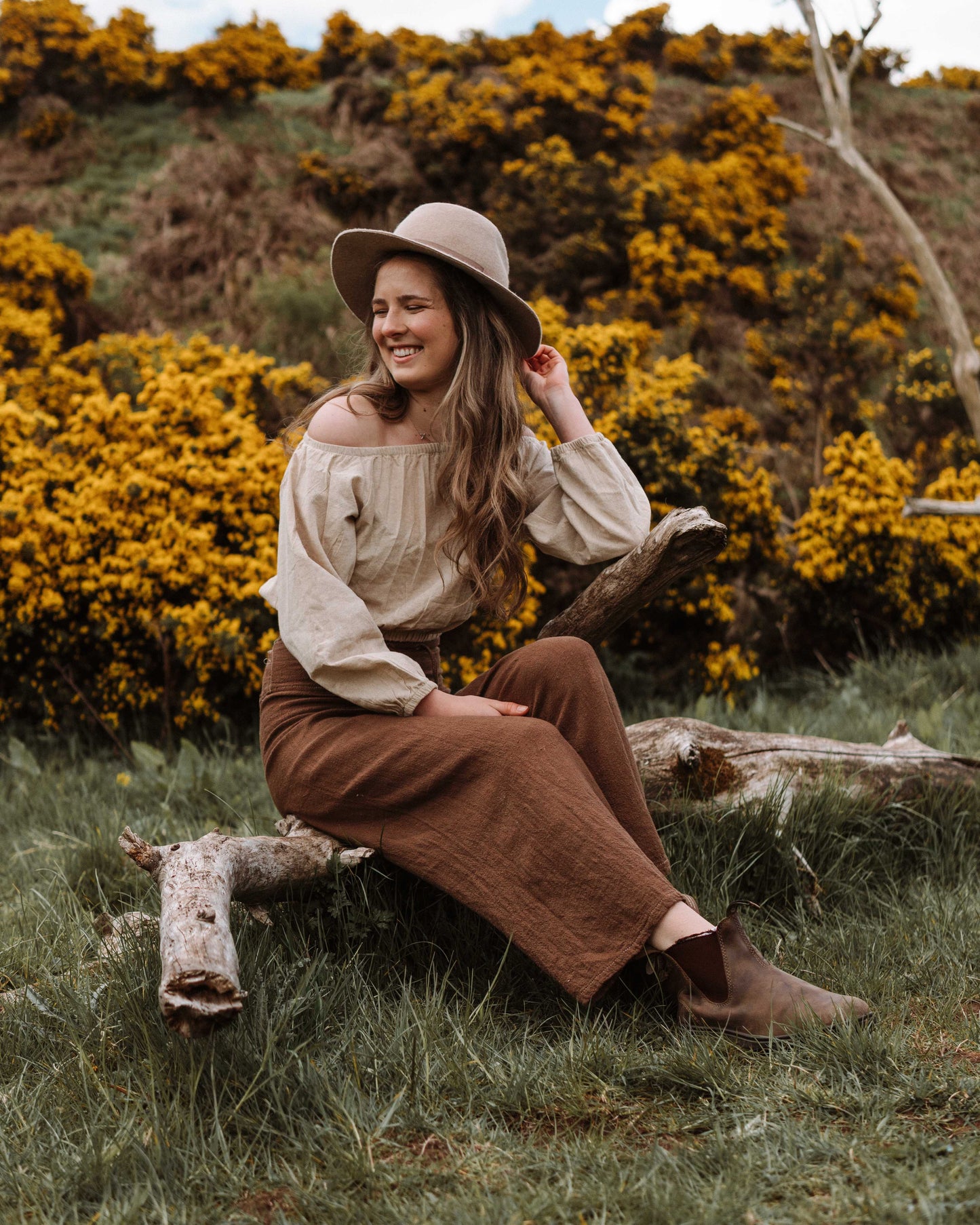 Jannu Of-The-Shoulder Top Hemp & Hope