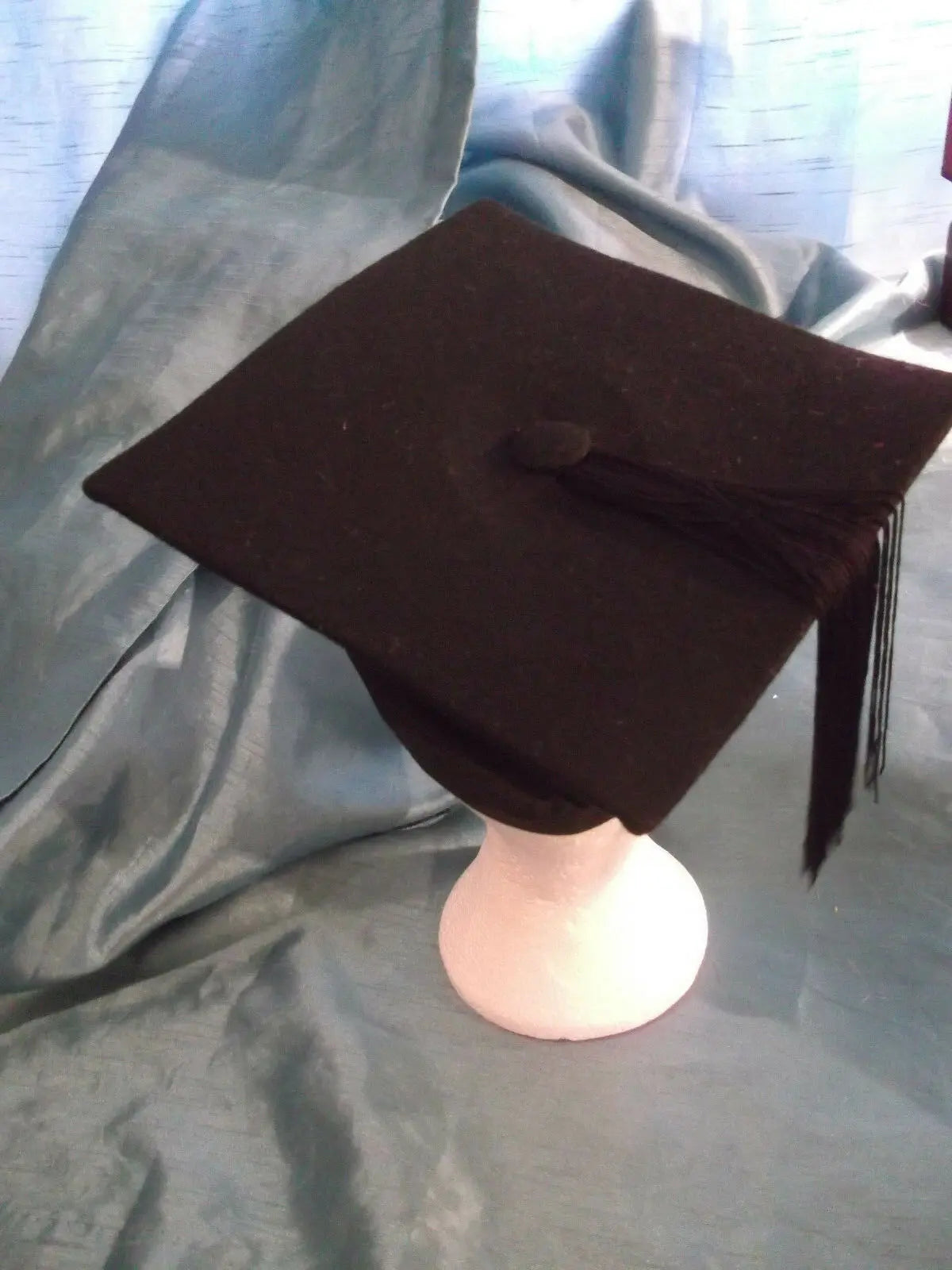 punk/cosplay/festi/stagewear/costume. black mortar board. 22"/156cm with tassle unbranded. vintage