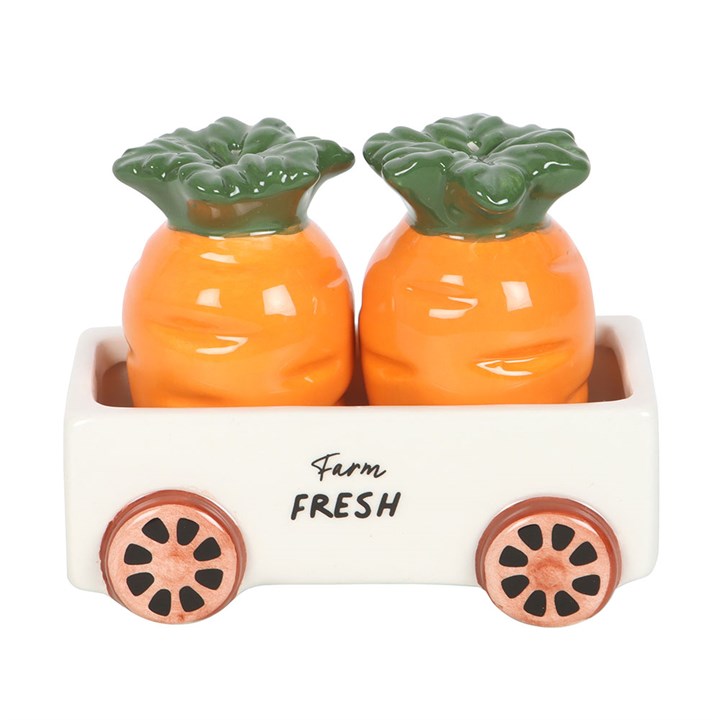 Carrot Salt and Pepper Shakers in Wagon N/A