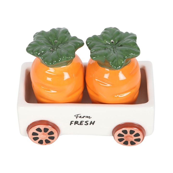 Carrot Salt and Pepper Shakers in Wagon N/A