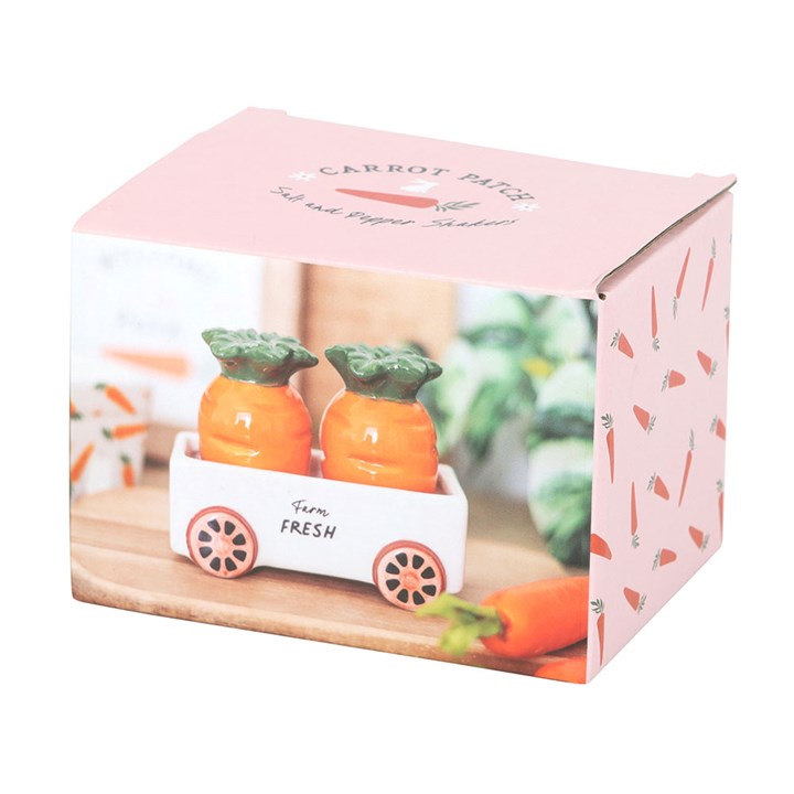 Carrot Salt and Pepper Shakers in Wagon N/A