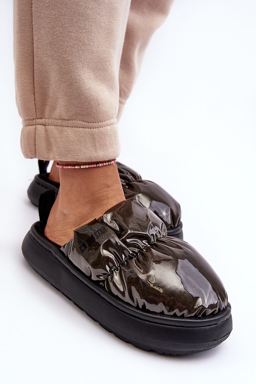  Slippers model 188674 Step in style 