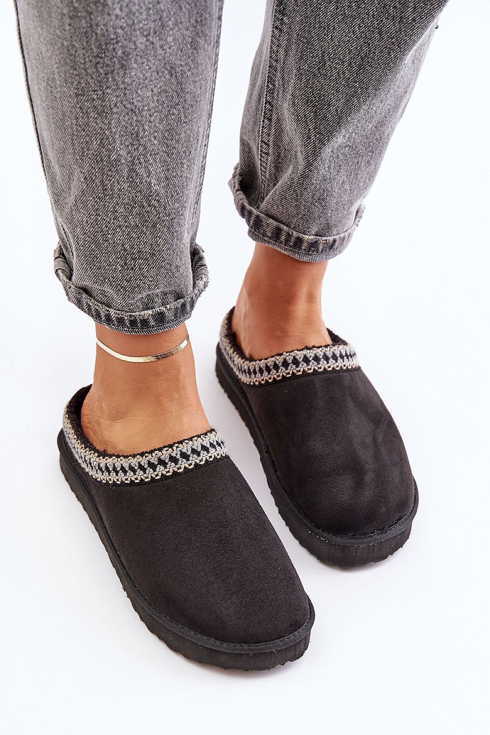  Slippers model 202660 Step in style 