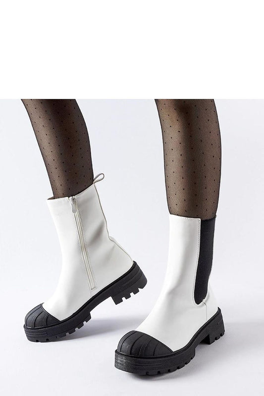  Trapper shoes model 204747 Solea 