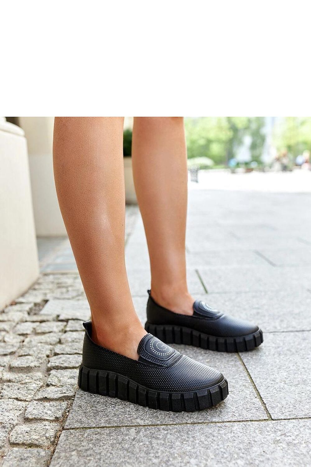  Low Shoes model 206460 Solea 