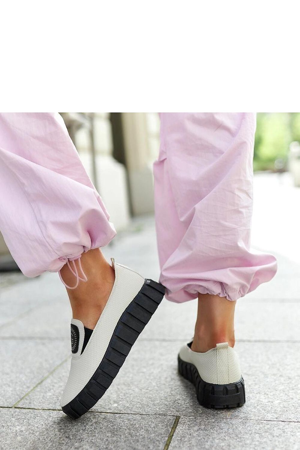  Low Shoes model 206461 Solea 