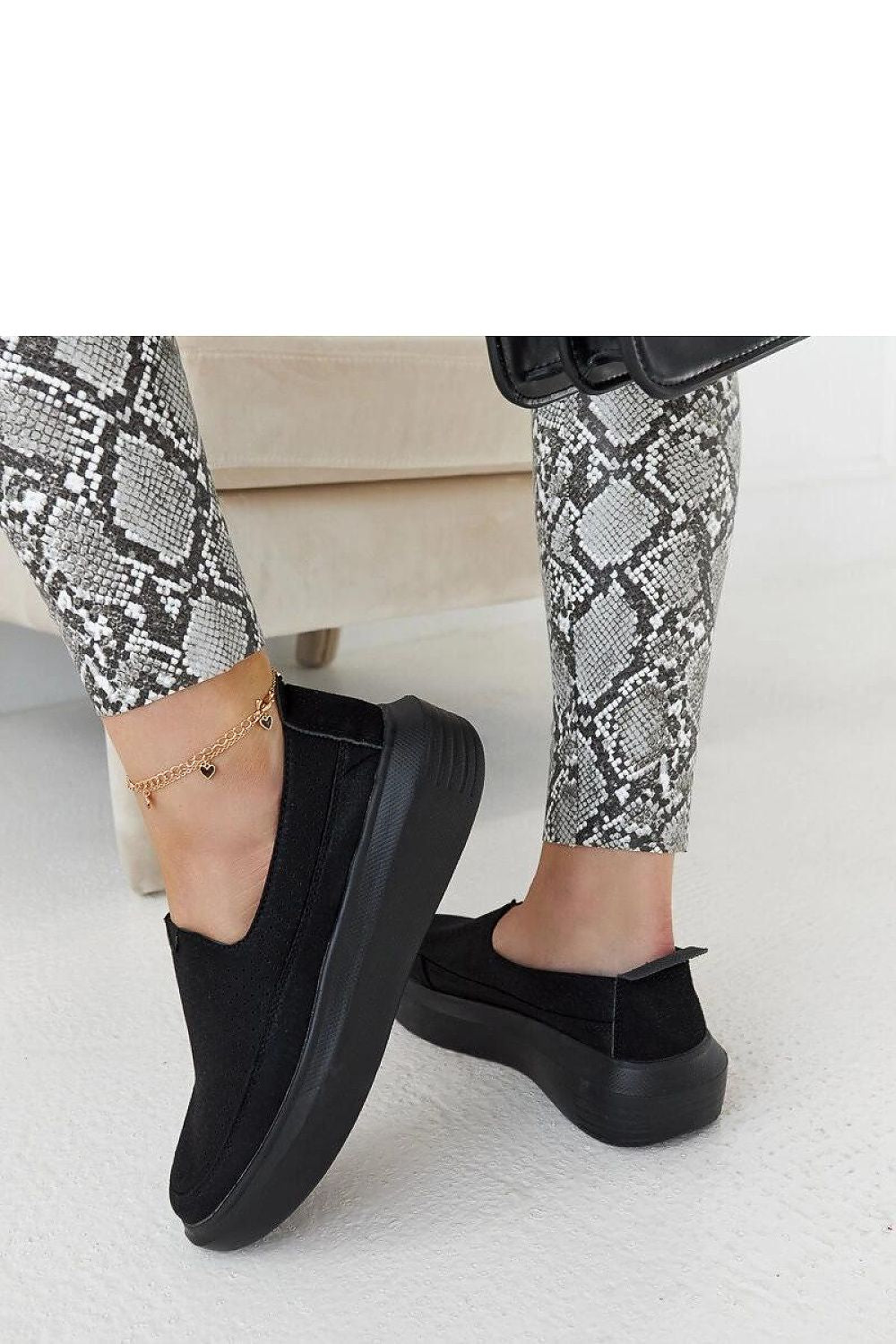  Low Shoes model 206474 Solea 