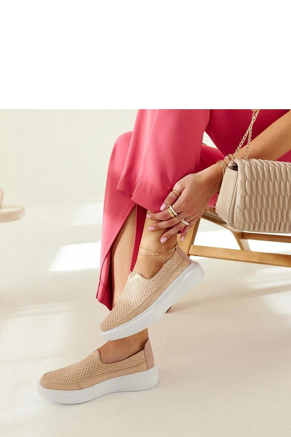  Low Shoes model 206475 Solea 