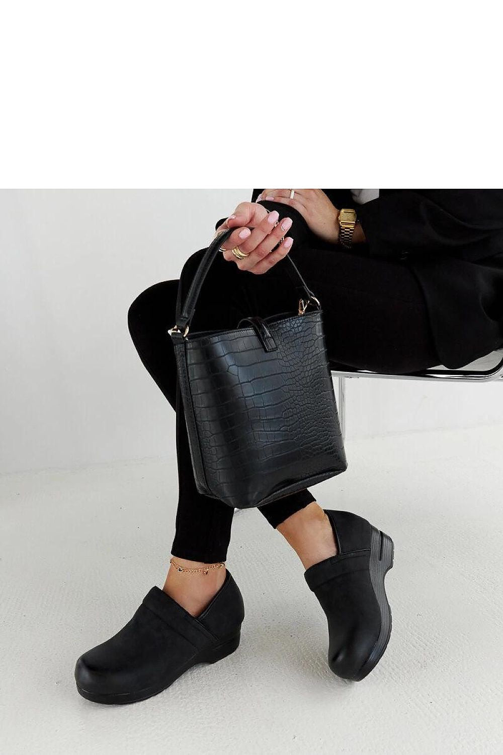  Low Shoes model 206480 Solea 