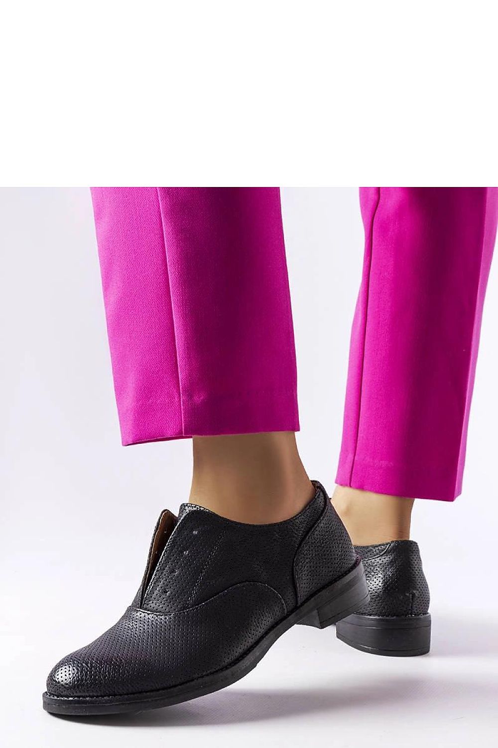  Low Shoes model 207083 Solea 