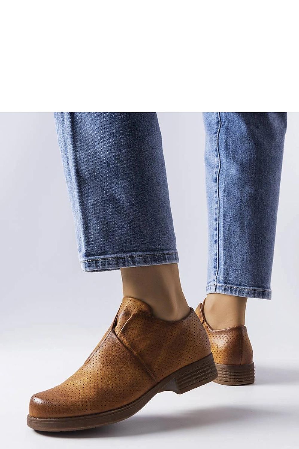  Low Shoes model 207085 Solea 