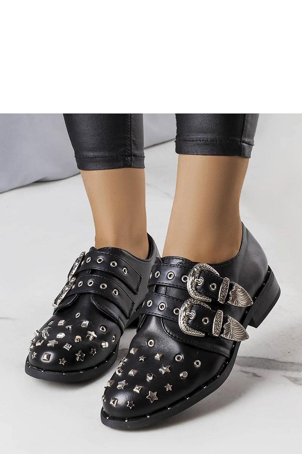  Low Shoes model 207092 Solea 