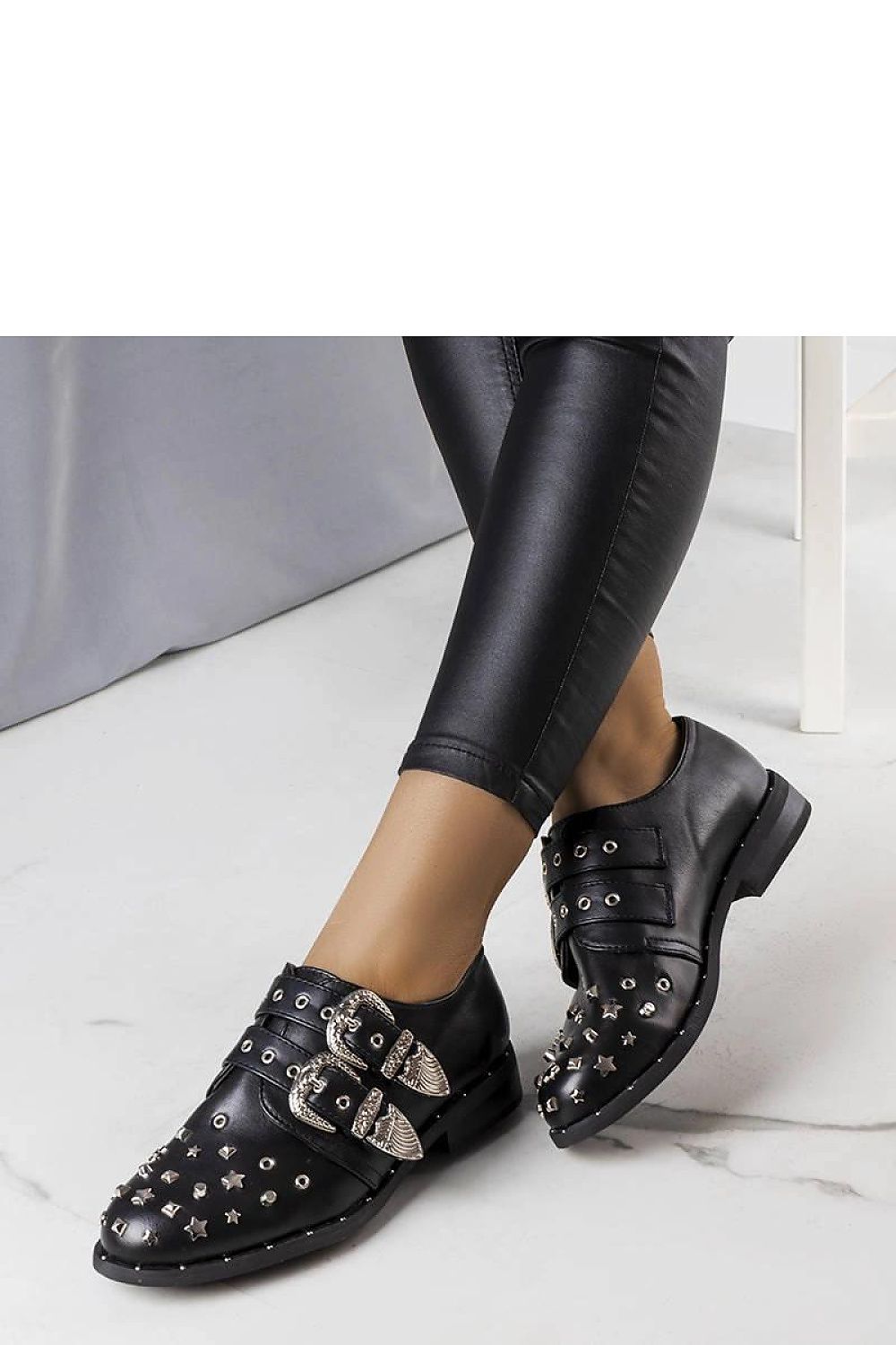  Low Shoes model 207092 Solea 