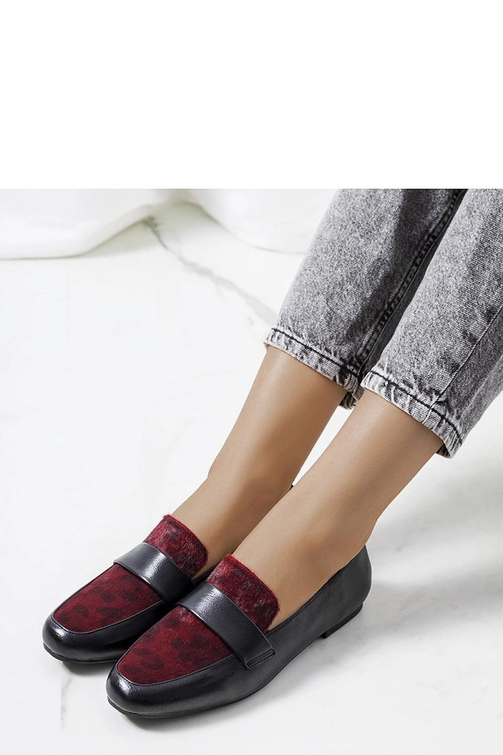  Low Shoes model 207104 Solea 