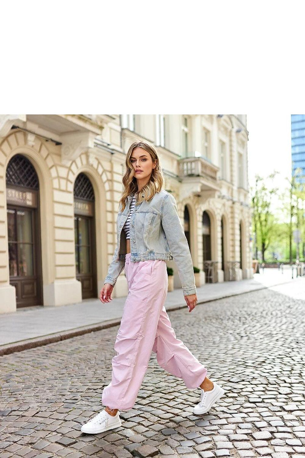  Sneakers model 207296 Solea 