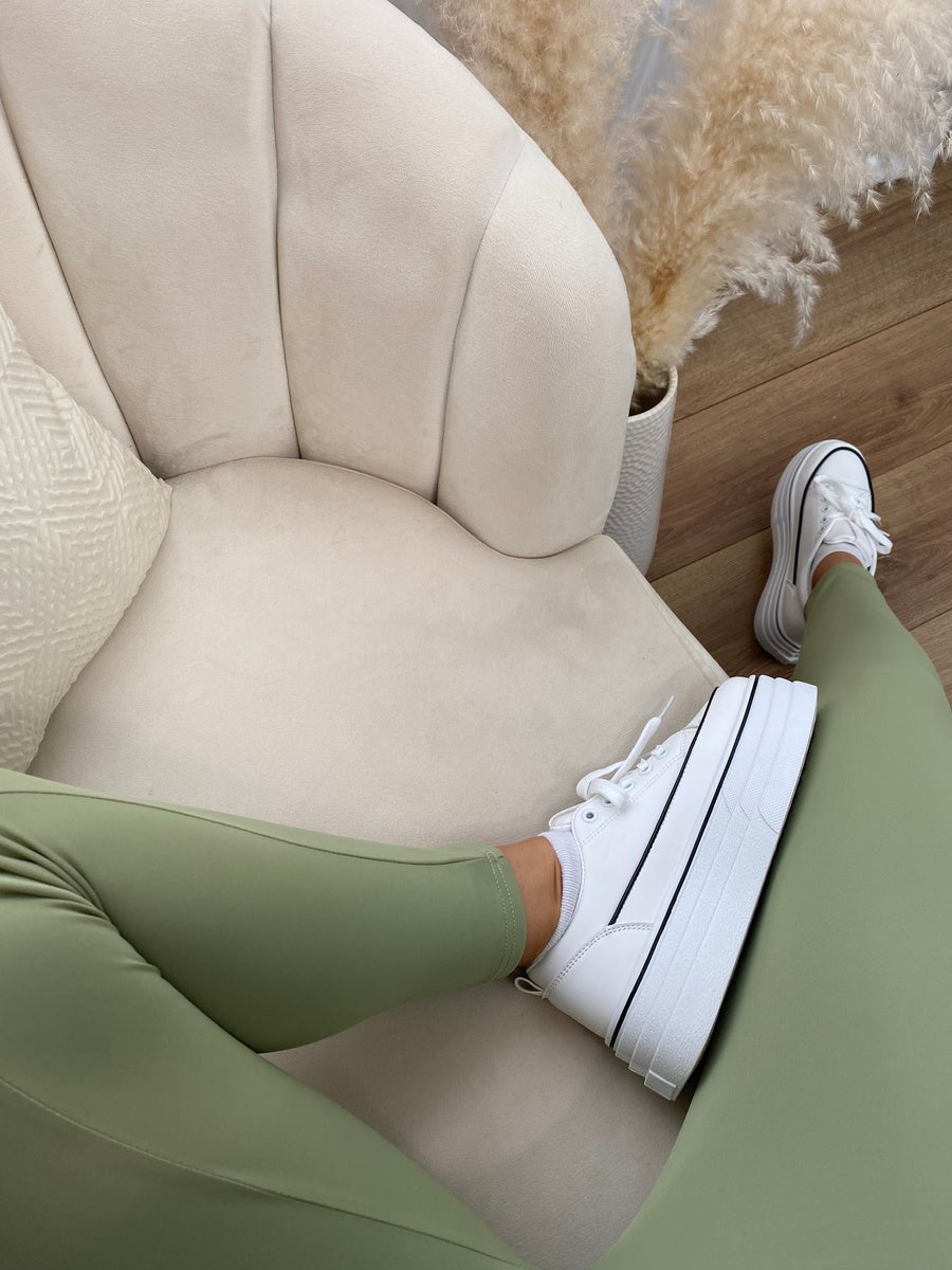 Stretchy Wide Waistband Second Skin Leggings Moda