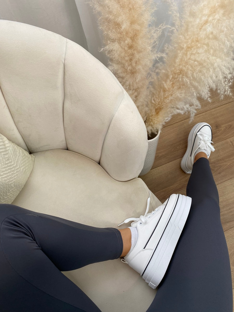 Stretchy Wide Waistband Second Skin Leggings Moda