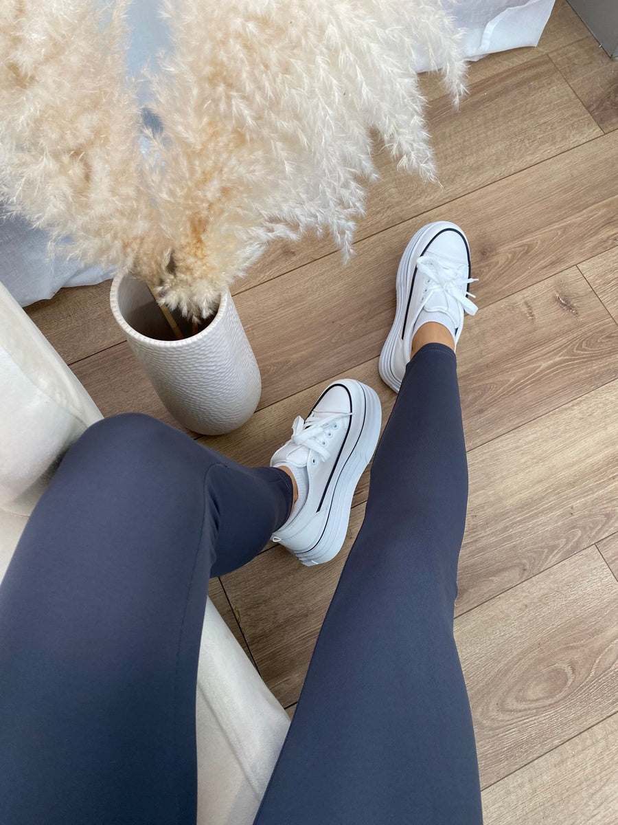 Stretchy Wide Waistband Second Skin Leggings Moda