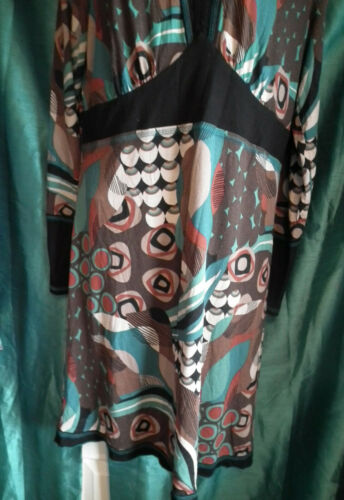 Striking Desigual Style Patterned Tunic. Size 14. Very flattering.long sleeves. BC