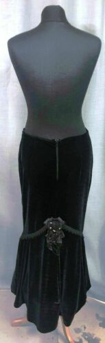 Long Goth/PUNK/STEAM PUNK Velvet Skirt By Phaze New Size 12-FLOWER CROSAGE phaze