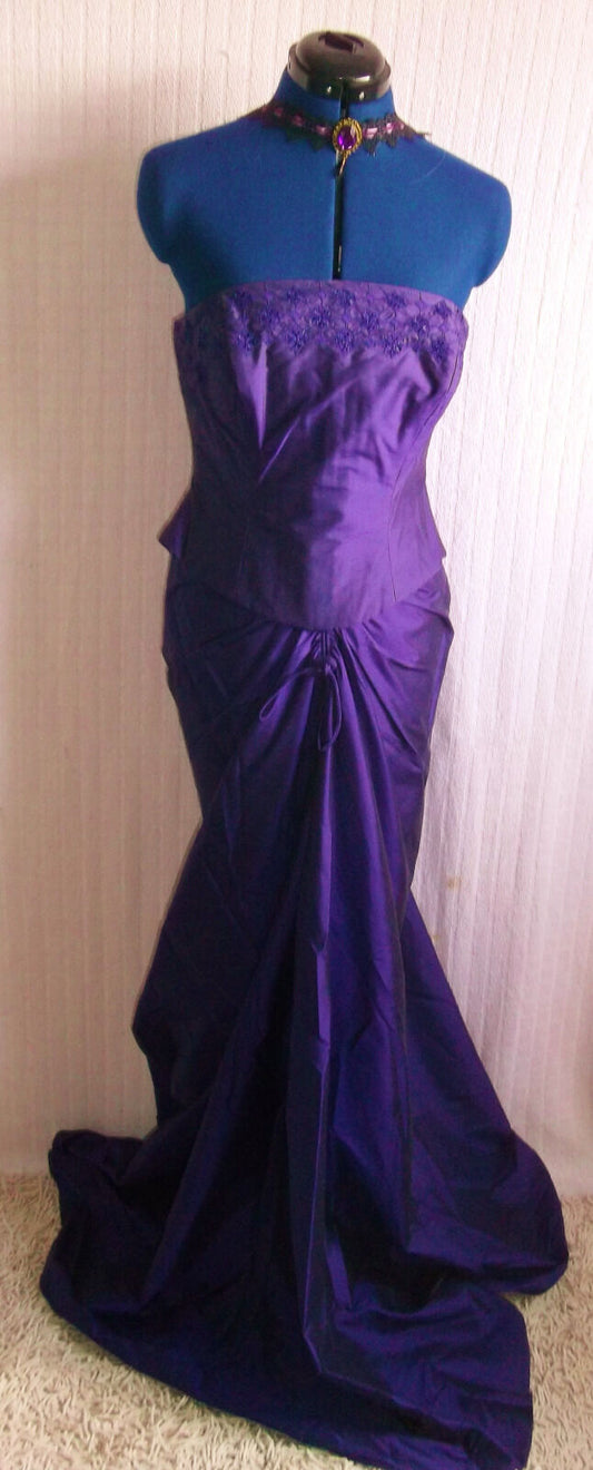 Stunning Hollywood Glam/Burlesque Regal purple fine Silk 2 piece wedding/eve Wonkey Donkey Bazaar