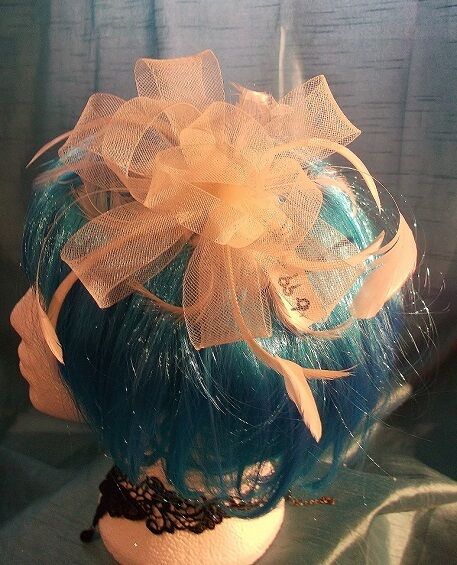 STEAMPUNK/BURLESQUE CREAM FEATHER Fascinator-wedding/prom/event/halloween party Unbranded