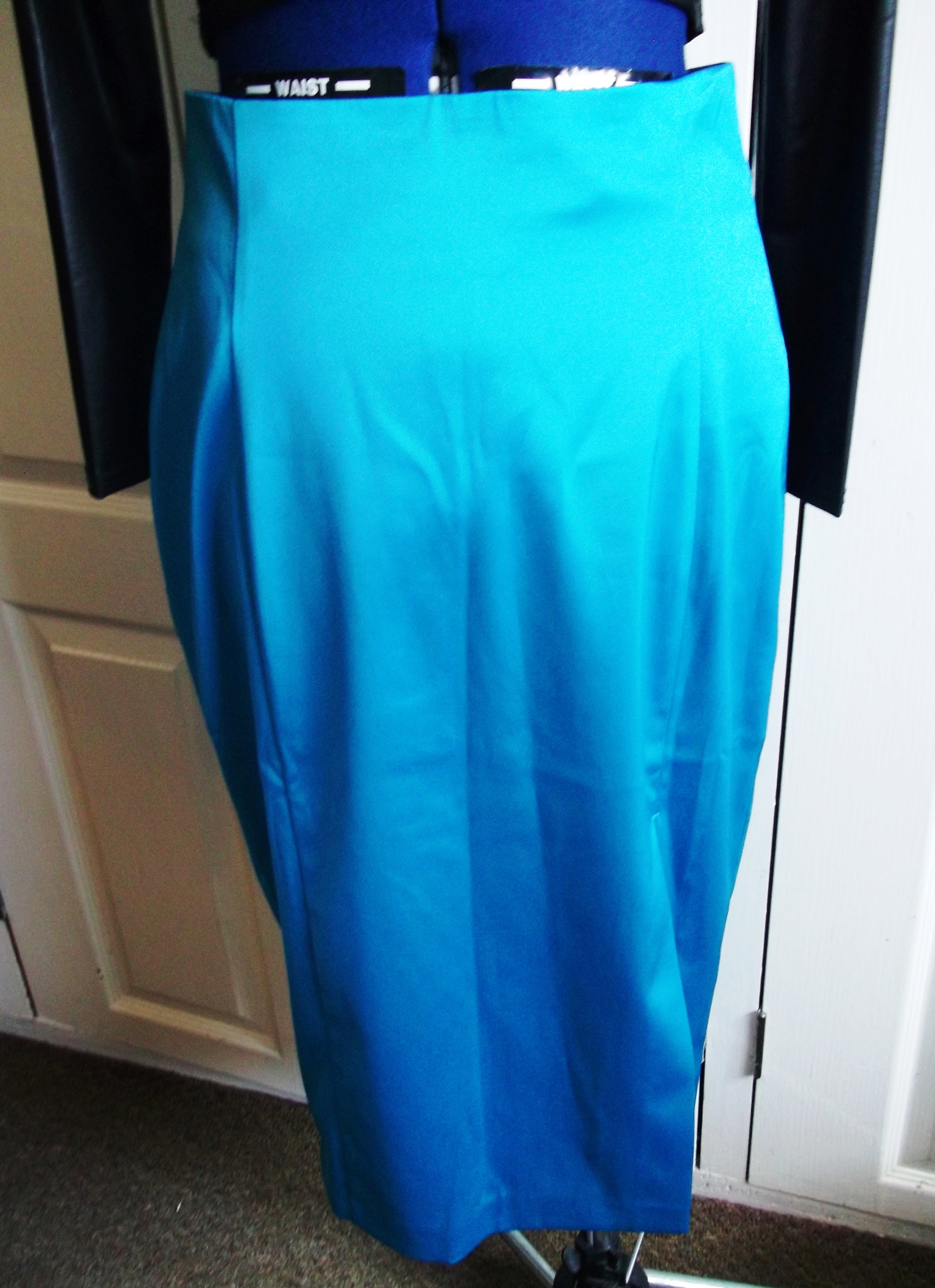 PUNK/goth/BOHO/VINTAGE turquoise/teale satin, calf length pencil skirt.size12. Wonkey Donkey Bazaar