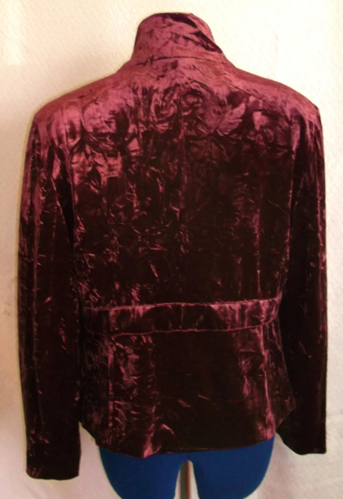Fantastic "CMD"label purple crushed velvet jacket. Size 14. lined, tie waist. CMD label