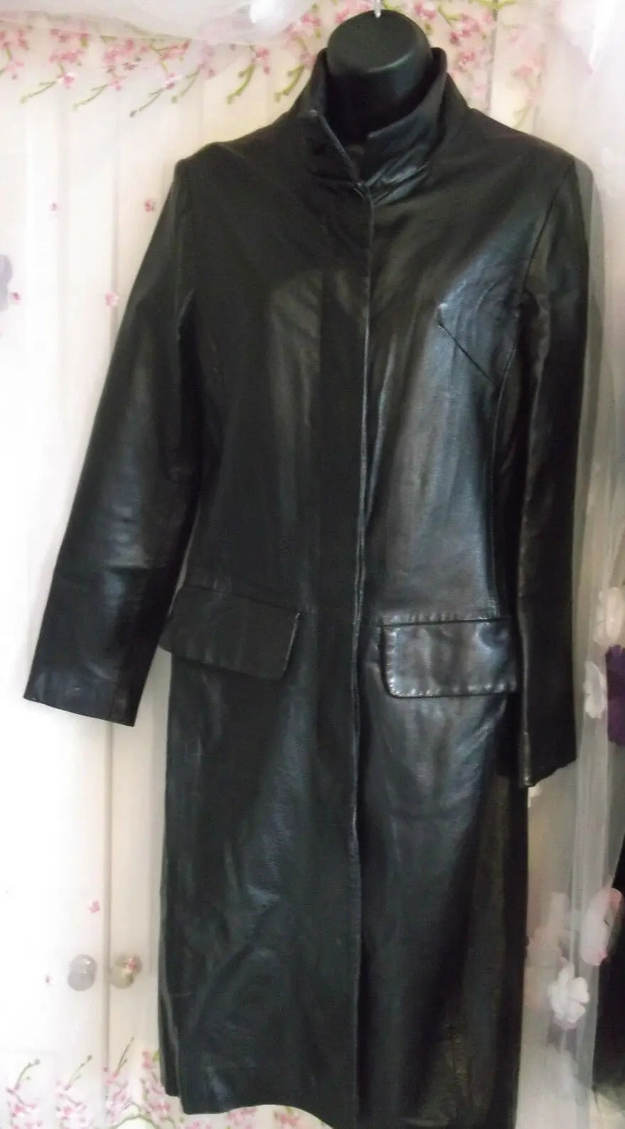 MUST SEE LONG SOFT BLACK LEATHER SLIM COAT Goth Matrix Style size 8 (8/10) VGC Matrix