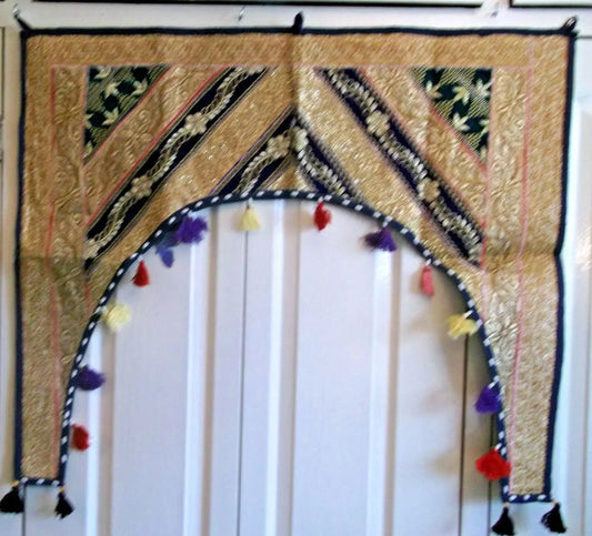 Maya Radlishna Toran Window display 94c4cm x 73cm.aprox Oriental exquisite Unbranded