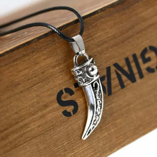 Punk Stainless Steel Men Domineering Wolf Tooth Shape Pendant Necklace Jewelry Unbranded/Generic