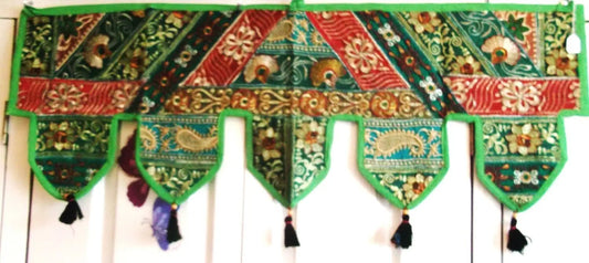 Radlisha Krisha Toran 98cm x 37cm .aprox Oriental exquisite Unbranded