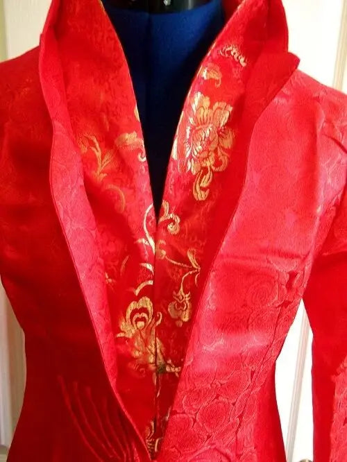 SIZE 10.FAB CHINESE SILK FITTED JACKET-RED & gold SILK, LINED,MANDARIN COLLAR Unbranded