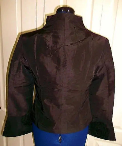 SIZE 10.FAB CHINESE SILK FITTED JACKET-black & gold SILK, LINED,MANDARIN COLLAR Unbranded