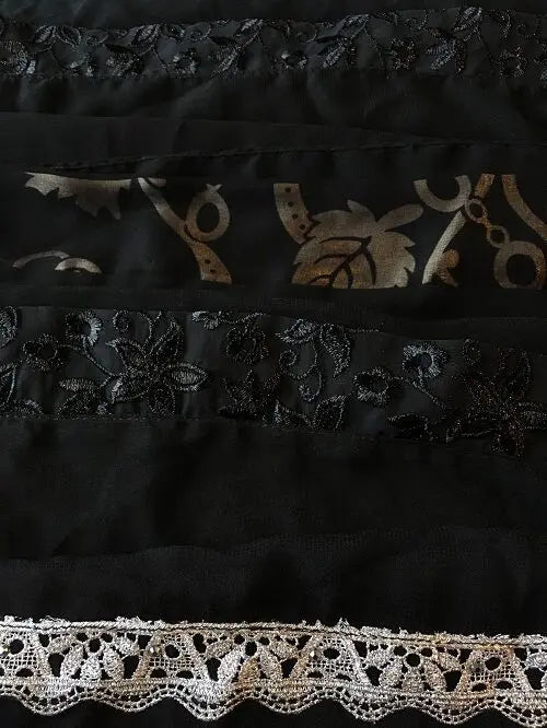 Shayla/abaya Scarf/Hijab-12 Various Border Scarves available.indivi Fab designs. Unbranded