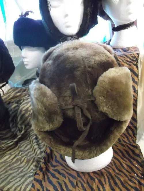 Unisex true Vintage golden brown Ushanka/Cossack/Trapper hats- faux fur. 58" Unbranded
