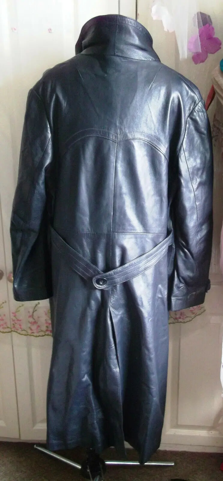 Vintage  UNISEX BLACK leather biker/STEAMpunk/hip COAT.size46" double breasted Unbranded