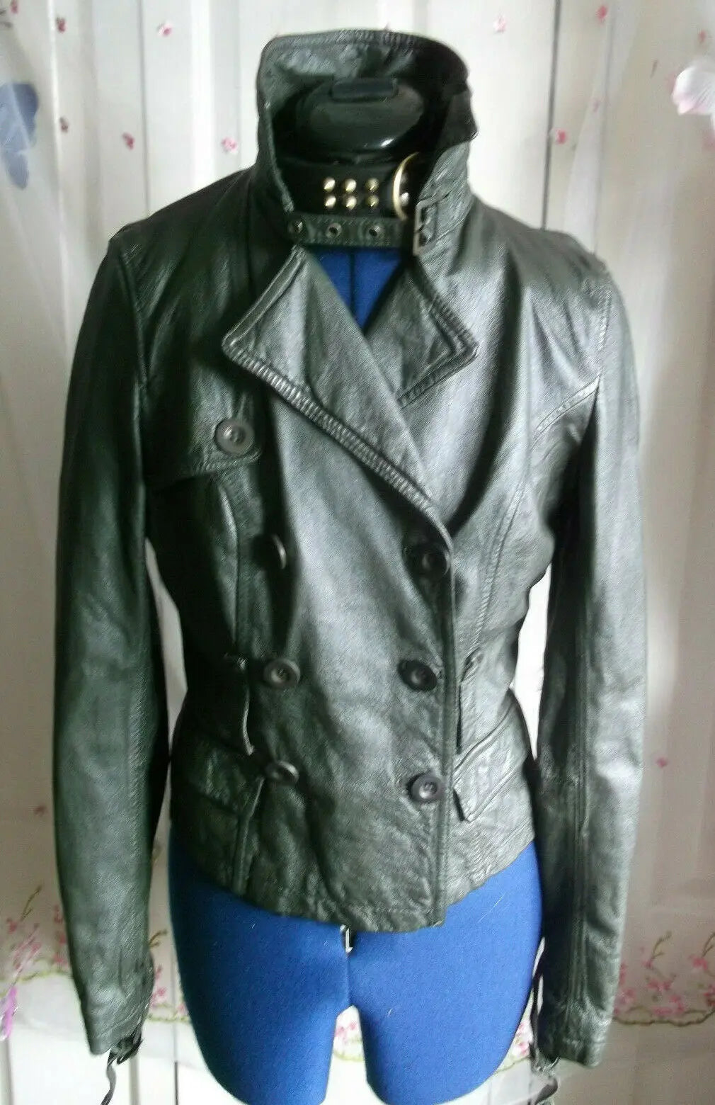 Vintage green leather biker/punk/hip jacket.size10uk.button front,lined.Classic Unbranded