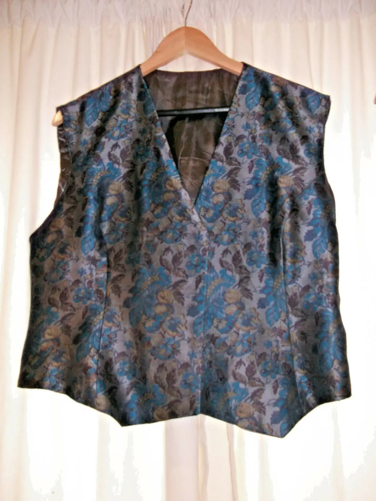 VintageChic/SteamPunk UNISEX Blue Silk, flower relief design Waistcoat  size m/l Wonkey Donkey Bazaar