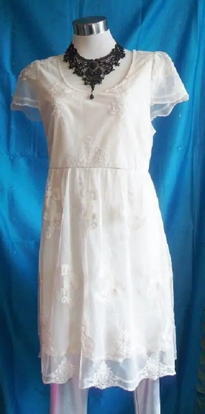 cream lacy lined cocktail dress,size14uk,2,hidden backzip,capsleeves,kneelength Unbranded