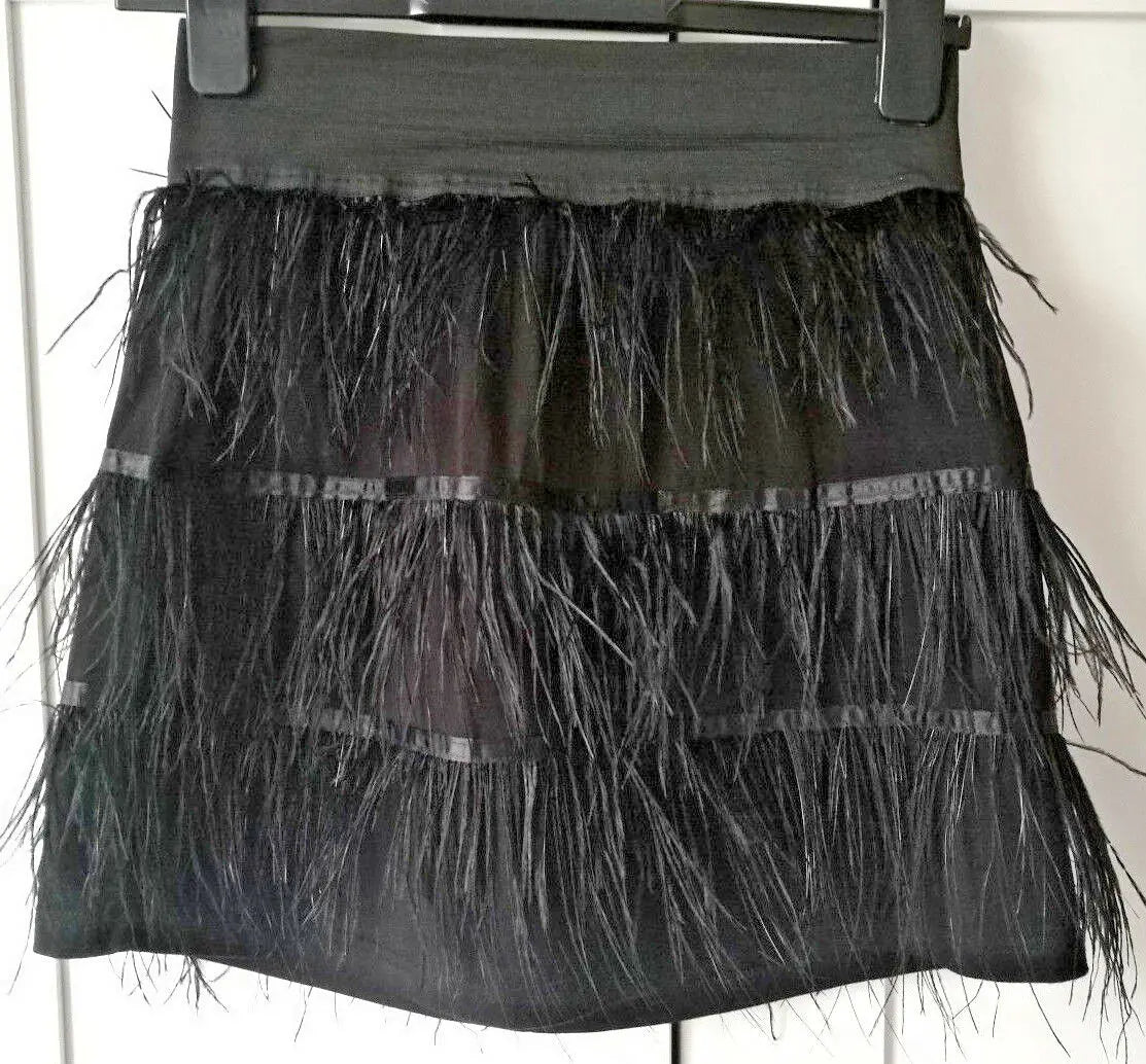 funky burlesque Black feather mini skirt - Vero Moda Size S VERO MODA