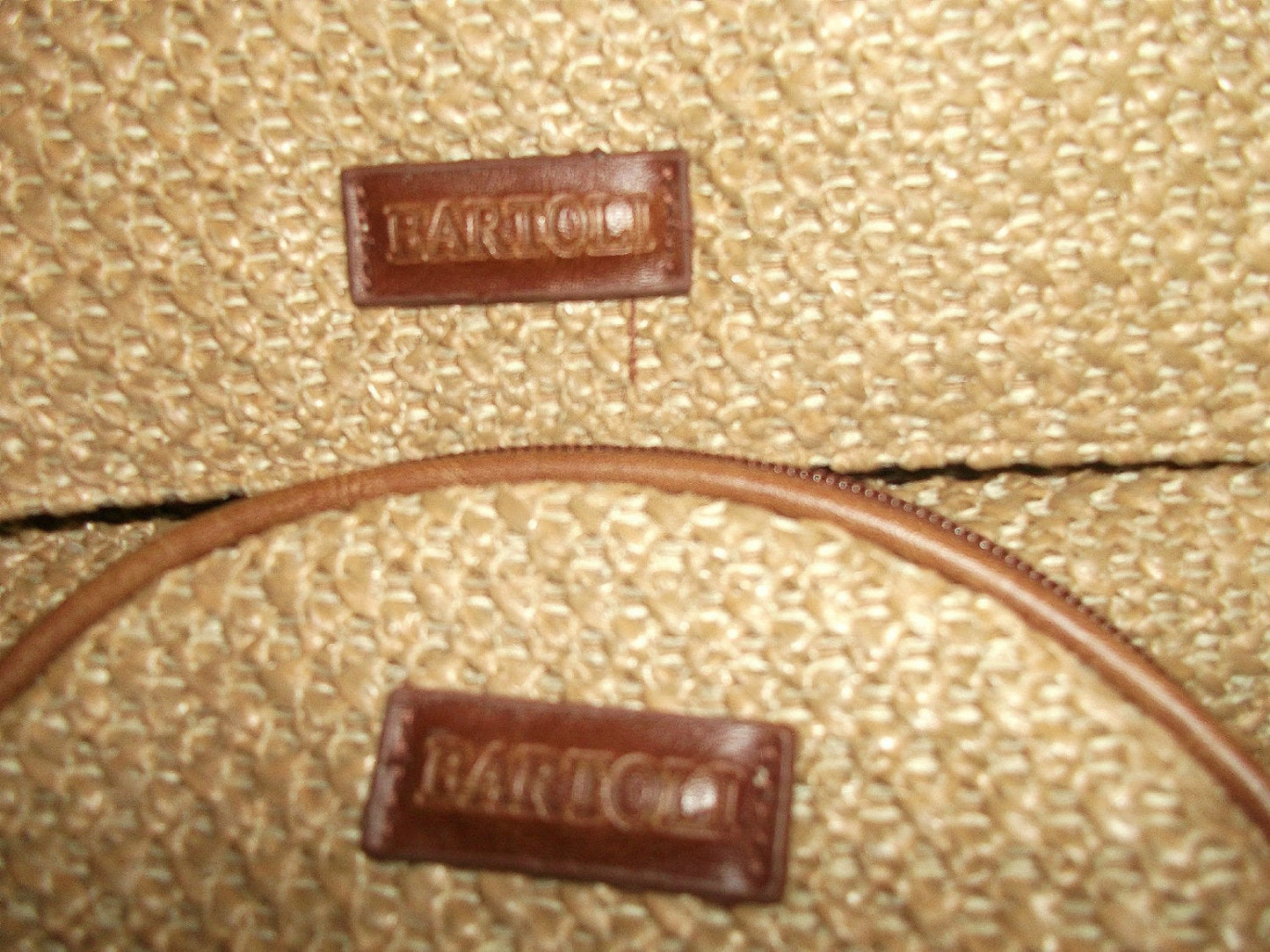 Stylishly classic Bertolli weave shoulderbag/handbag& purse.shoulder strap Wonkey Donkey Bazaar