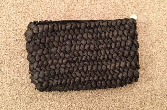 Stunning Vintage/Retro black Eve/clutch bag rough weave,zip front 10" X 7." x 2." (depth)no strap Wonkey Donkey Bazaar