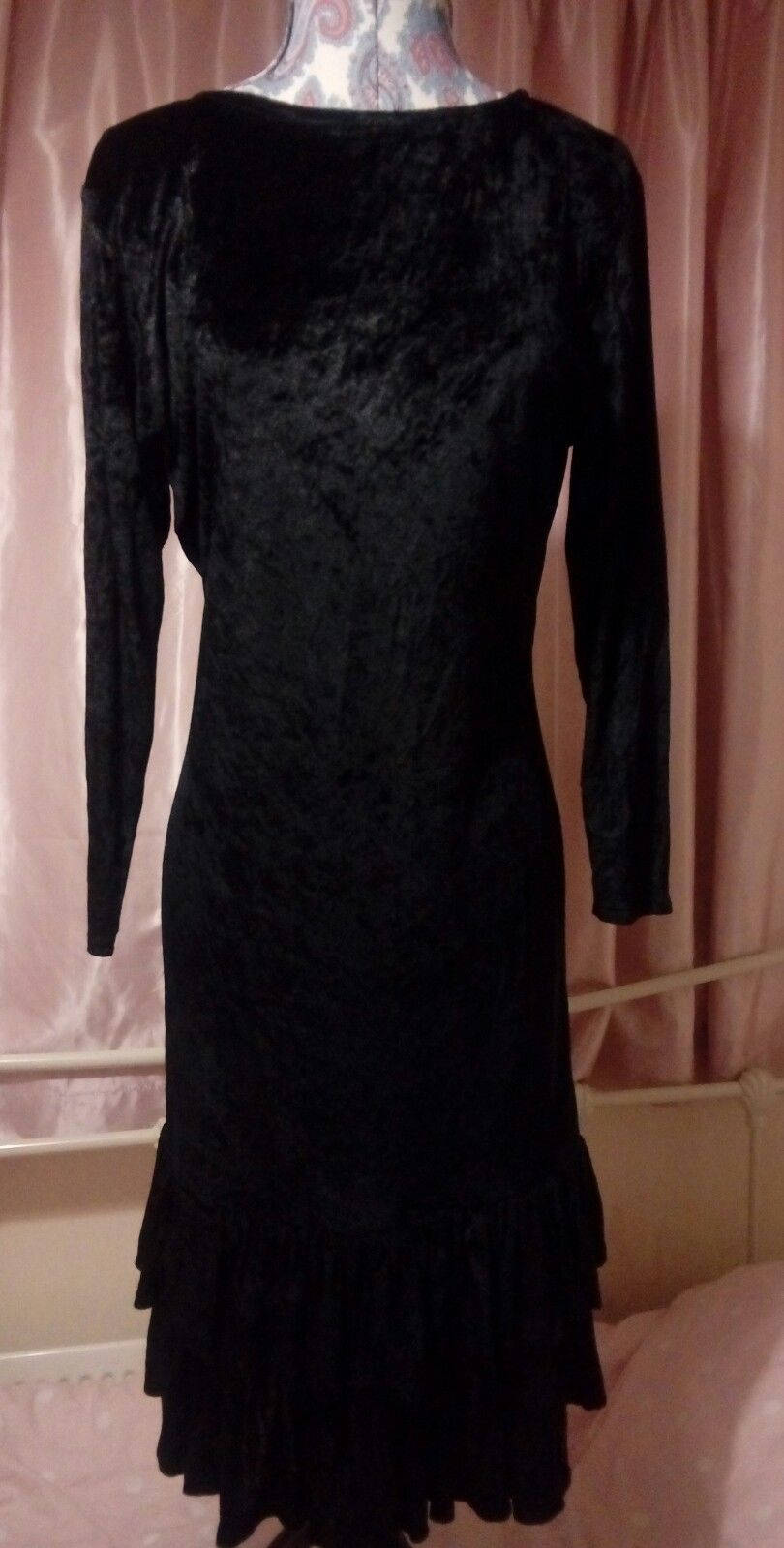 Stunning VIntageDesigner Mary Quant black velvet ruffle hem, knee length dress. Size10 Wonkey Donkey Bazaar
